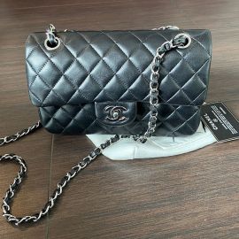 Chanel small Classic Bag in Kalbsleder